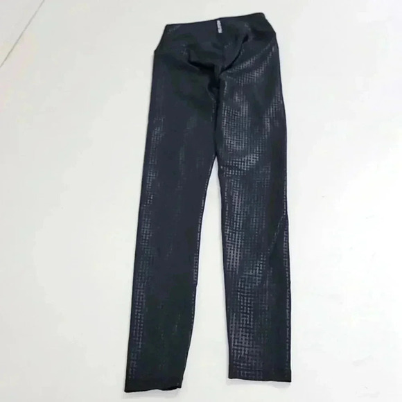 Peloton Show Up Digital Foil Leggings - Picture 9 of 11